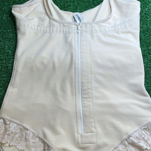 Shaperx Bodysuit Shapewear Beige with Lace SIZE X-LARGE - Picture 4 of 7